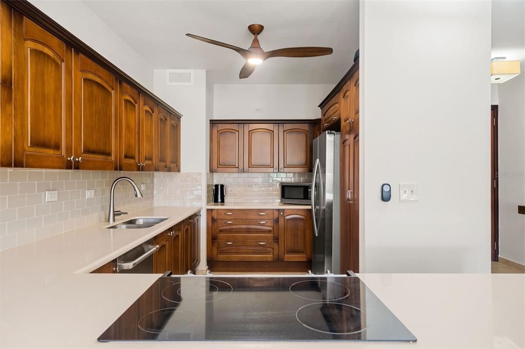 For Sale: $1,495,000 (4 beds, 3 baths, 3000 Square Feet)