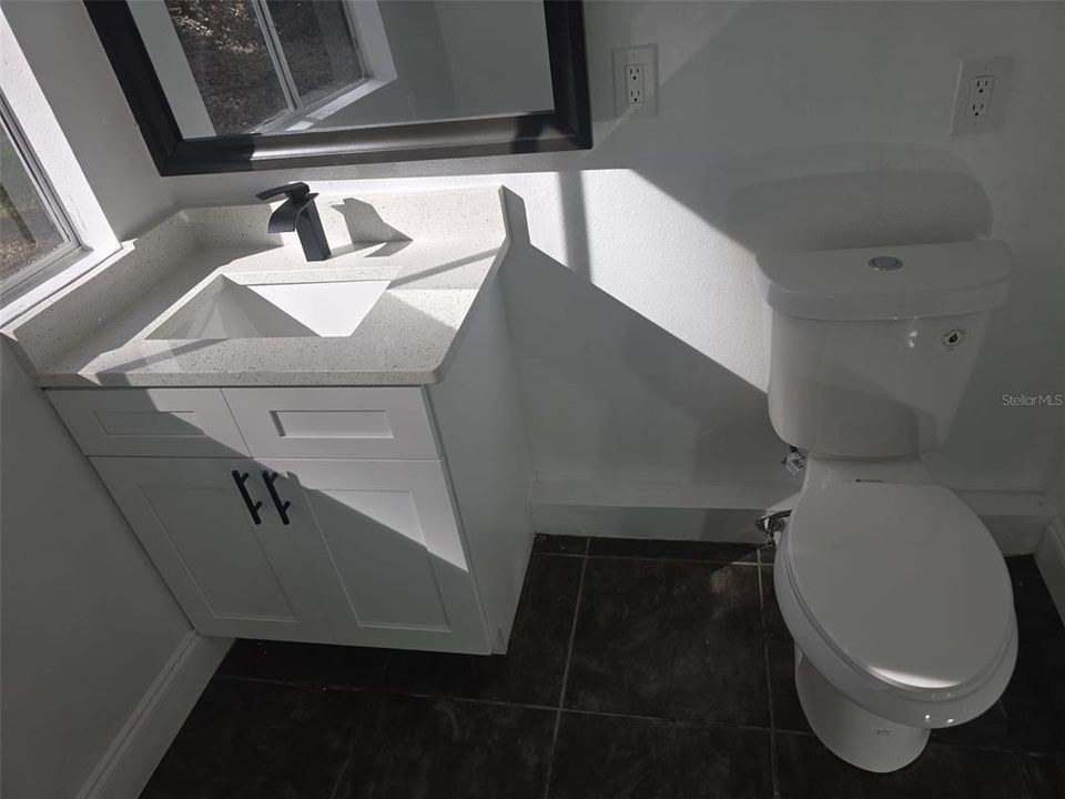 Active With Contract: $169,900 (3 beds, 3 baths, 1456 Square Feet)