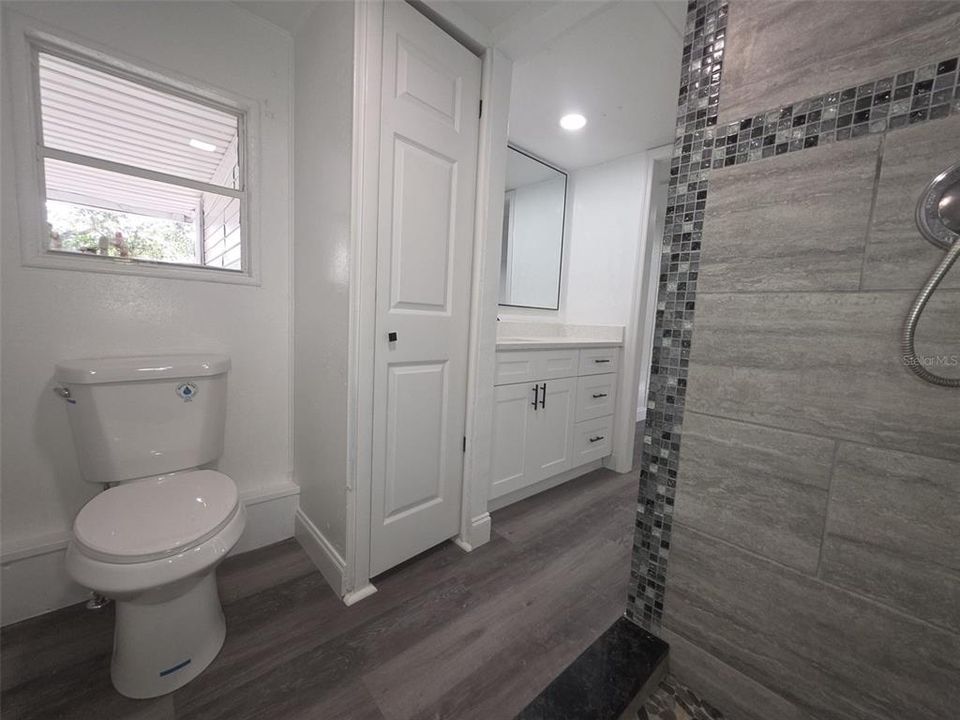 Active With Contract: $169,900 (3 beds, 3 baths, 1456 Square Feet)