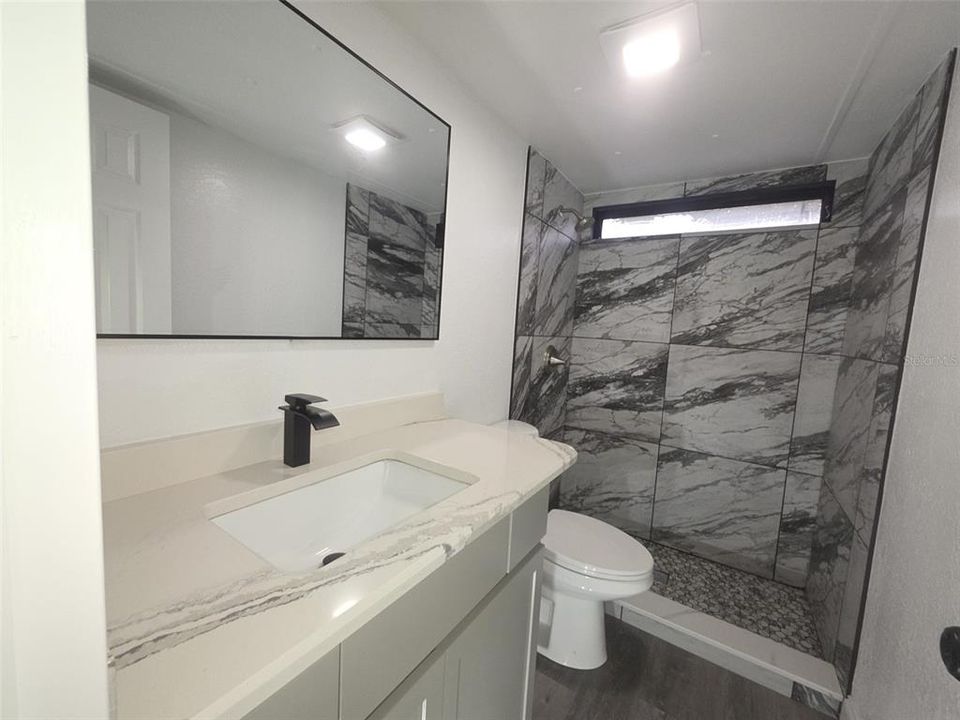 Active With Contract: $169,900 (3 beds, 3 baths, 1456 Square Feet)