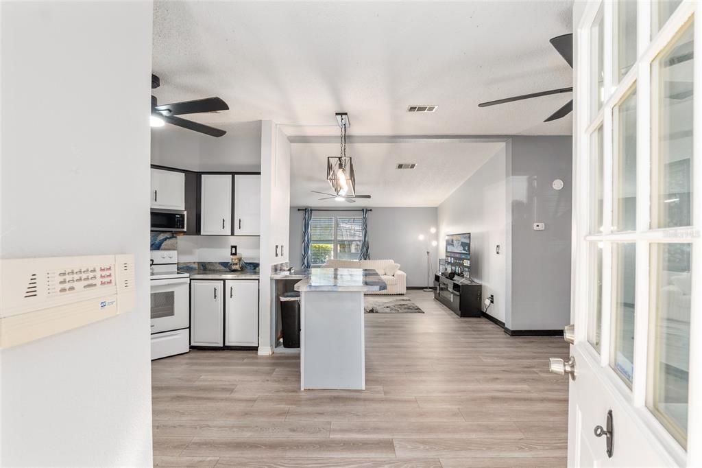 En Venta: $209,900 (2 camas, 2 baños, 1092 Pies cuadrados)