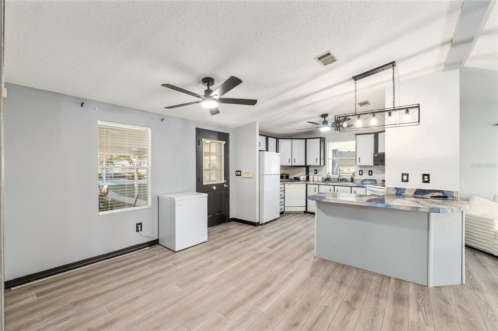 En Venta: $209,900 (2 camas, 2 baños, 1092 Pies cuadrados)