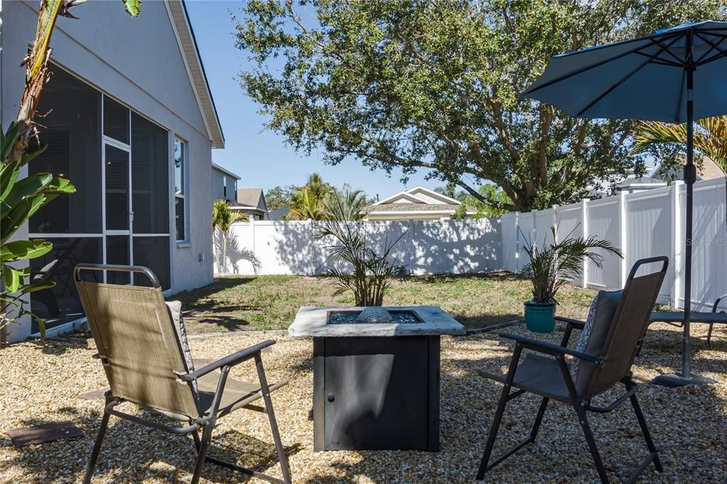 Под контрактом: $355,000 (3 спален, 2 ванн, 1703 Квадратных фут)