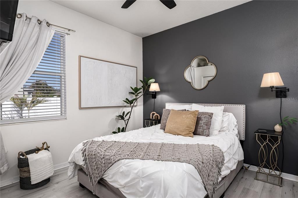 Под контрактом: $355,000 (3 спален, 2 ванн, 1703 Квадратных фут)