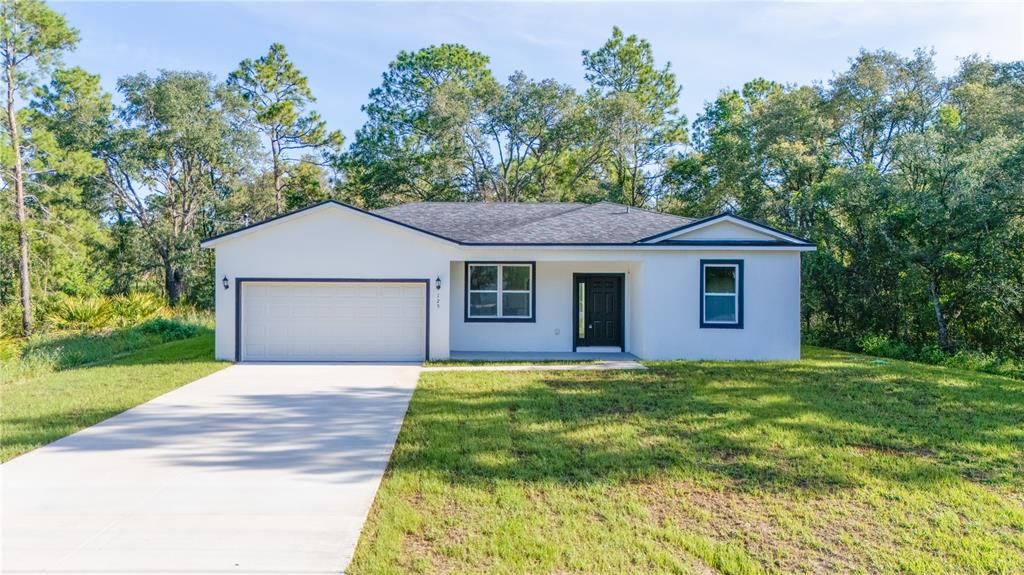 For Rent: $2,100 (4 beds, 2 baths, 1672 Square Feet)