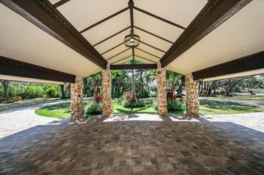 En Venta: $2,750,000 (5 camas, 4 baños, 6000 Pies cuadrados)