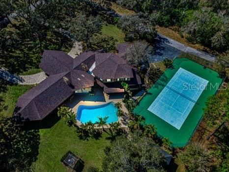 En Venta: $2,750,000 (5 camas, 4 baños, 6000 Pies cuadrados)