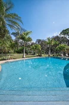 En Venta: $2,750,000 (5 camas, 4 baños, 6000 Pies cuadrados)
