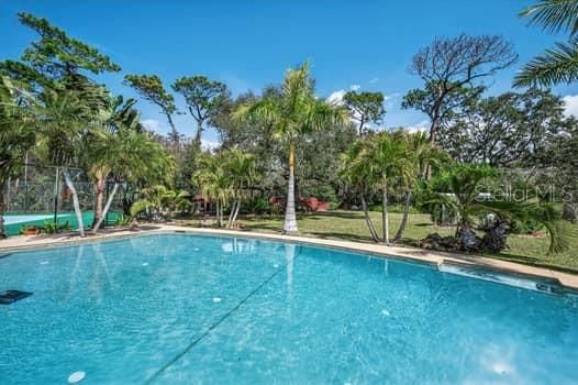 En Venta: $2,750,000 (5 camas, 4 baños, 6000 Pies cuadrados)