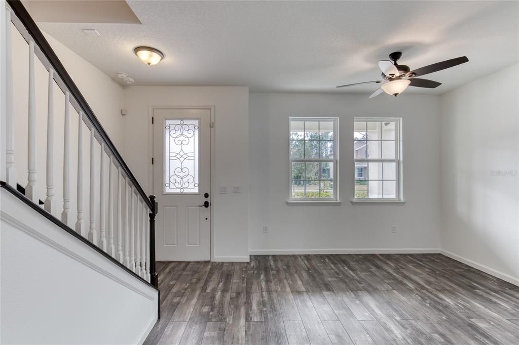 Active With Contract: $449,950 (4 beds, 2 baths, 2850 Square Feet)