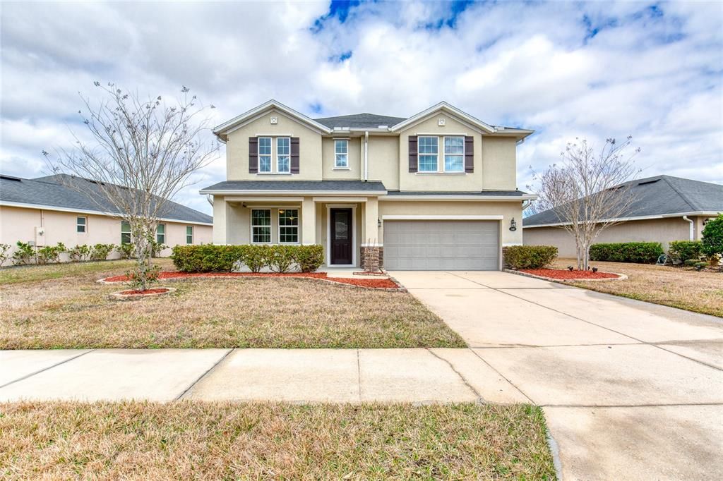 Active With Contract: $449,950 (4 beds, 2 baths, 2850 Square Feet)