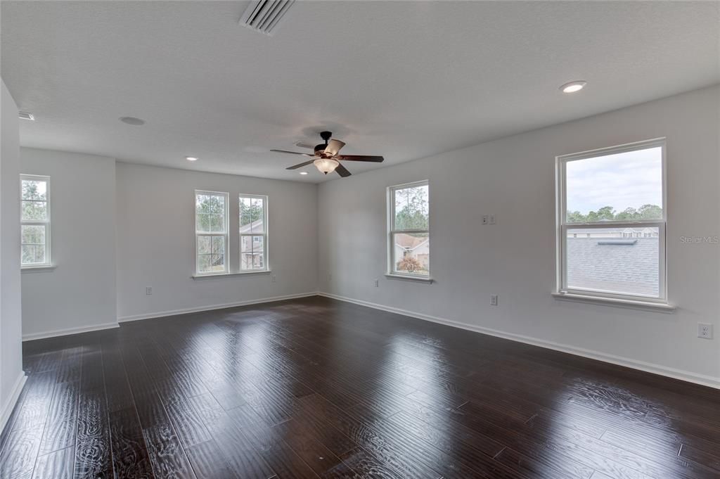 Active With Contract: $449,950 (4 beds, 2 baths, 2850 Square Feet)