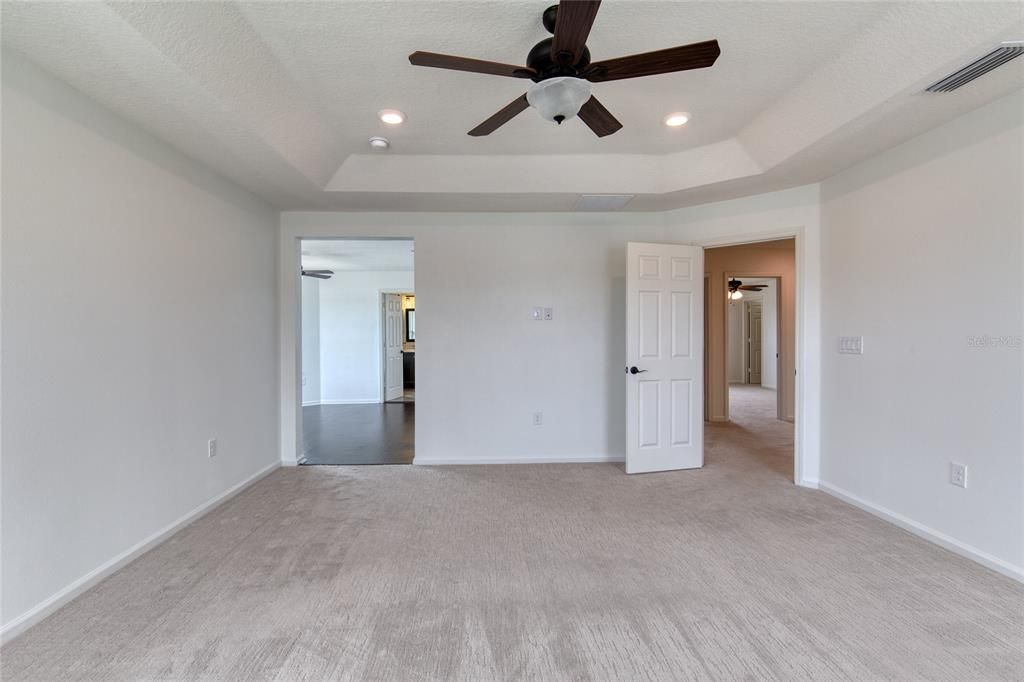 Active With Contract: $449,950 (4 beds, 2 baths, 2850 Square Feet)