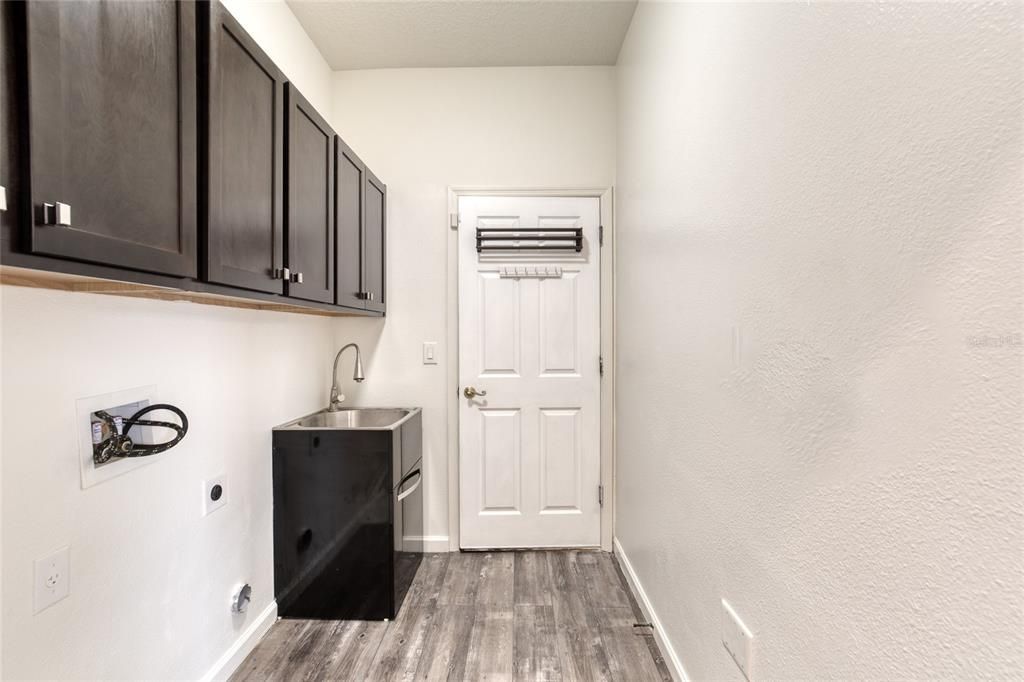 Active With Contract: $449,950 (4 beds, 2 baths, 2850 Square Feet)