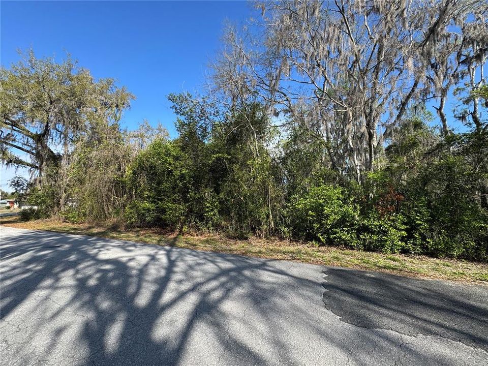 En Venta: $42,500 (0.71 acres)