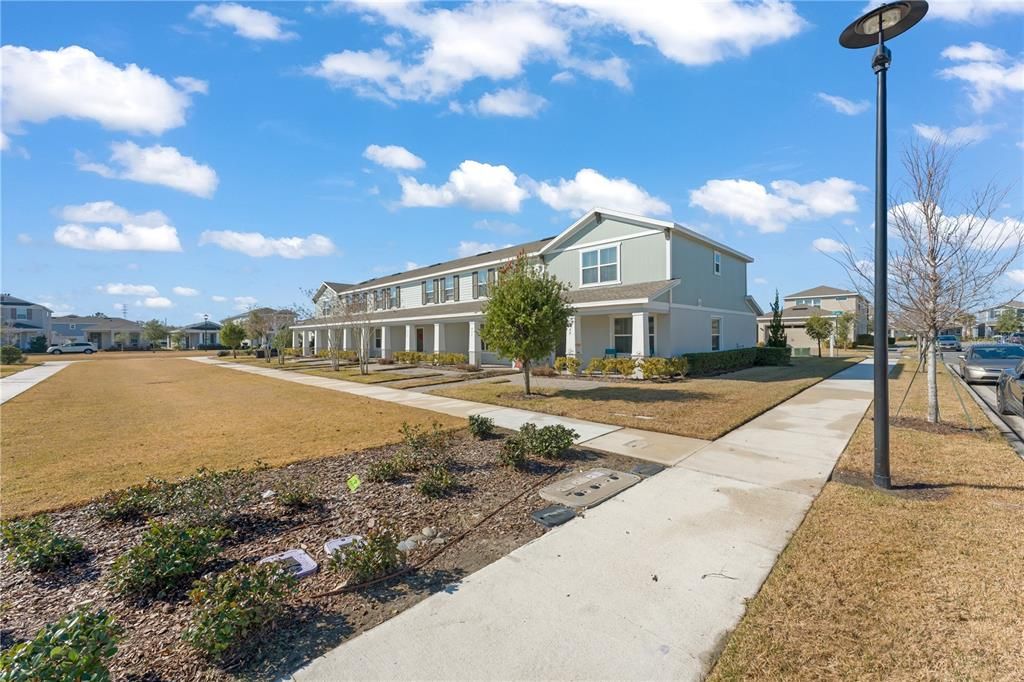 For Sale: $296,500 (3 beds, 2 baths, 1581 Square Feet)