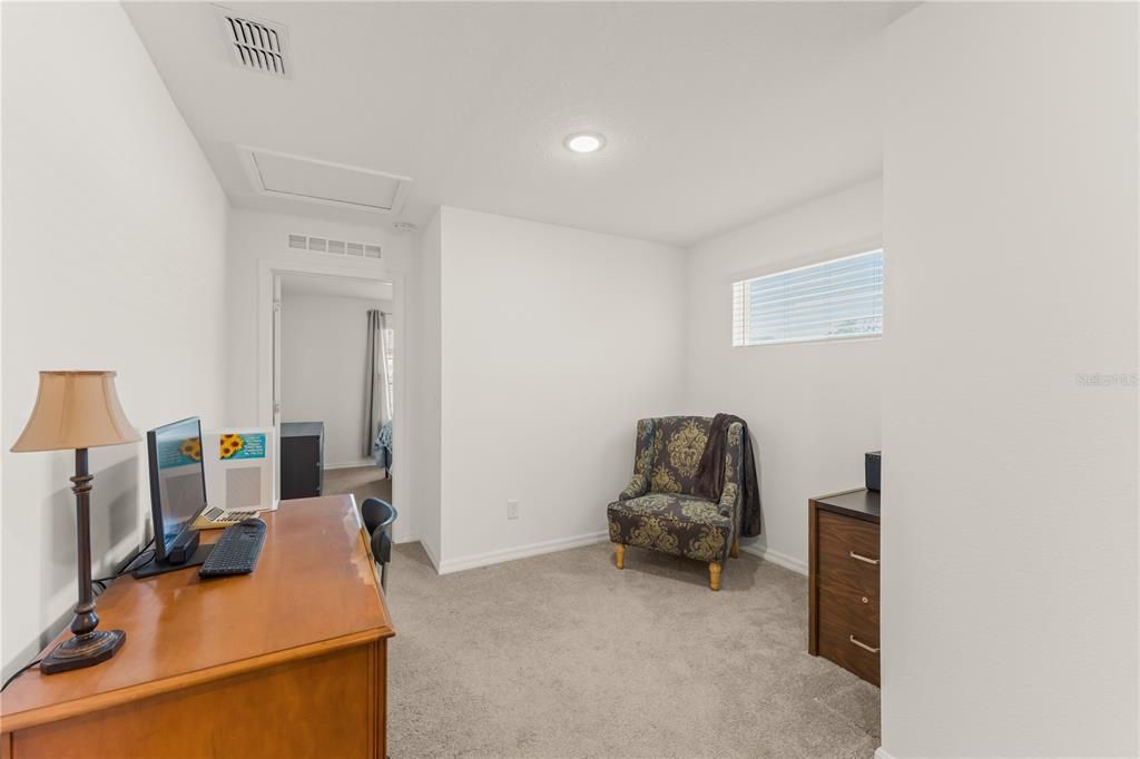 For Sale: $296,500 (3 beds, 2 baths, 1581 Square Feet)