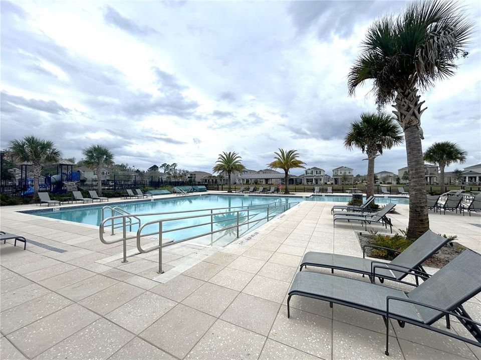 For Sale: $296,500 (3 beds, 2 baths, 1581 Square Feet)