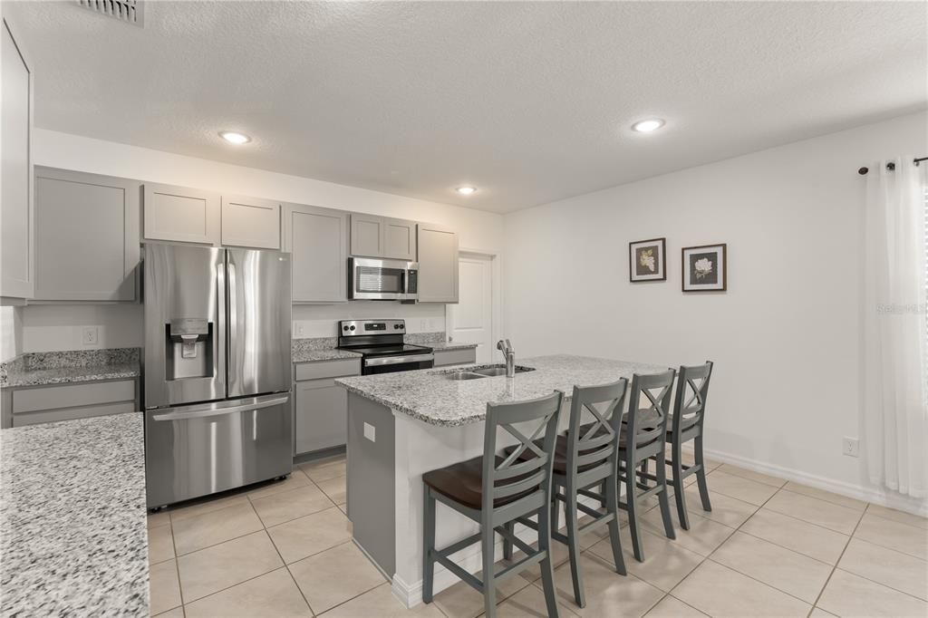 For Sale: $296,500 (3 beds, 2 baths, 1581 Square Feet)
