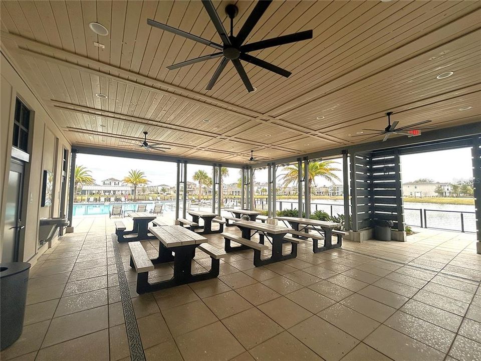 For Sale: $296,500 (3 beds, 2 baths, 1581 Square Feet)