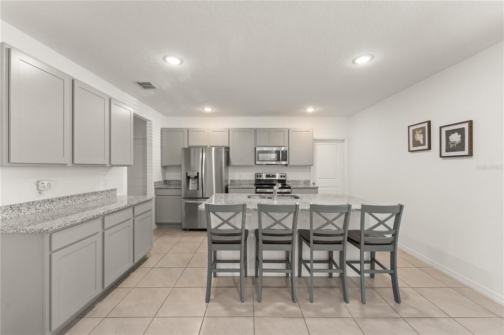 For Sale: $296,500 (3 beds, 2 baths, 1581 Square Feet)