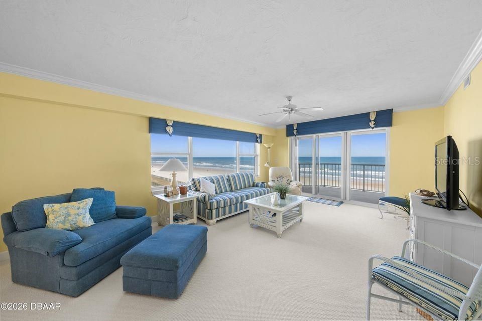 En Venta: $749,900 (3 camas, 3 baños, 2362 Pies cuadrados)