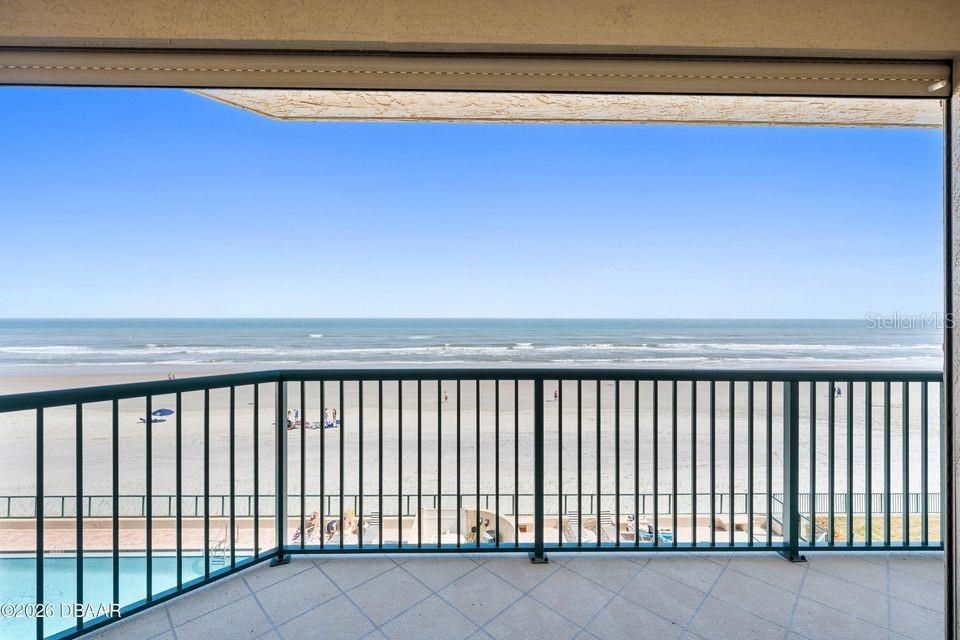 En Venta: $749,900 (3 camas, 3 baños, 2362 Pies cuadrados)