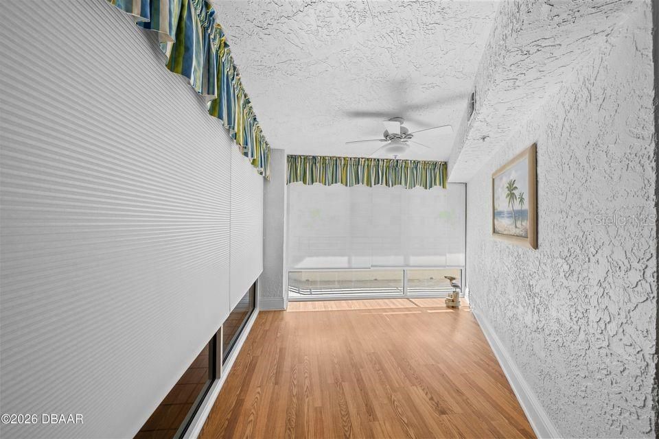En Venta: $749,900 (3 camas, 3 baños, 2362 Pies cuadrados)