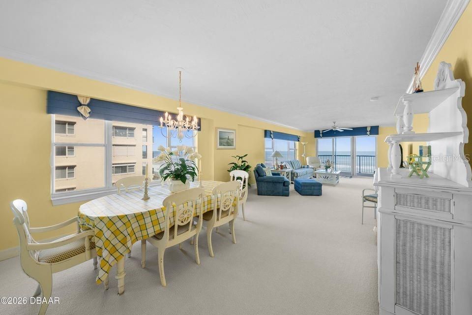 En Venta: $749,900 (3 camas, 3 baños, 2362 Pies cuadrados)