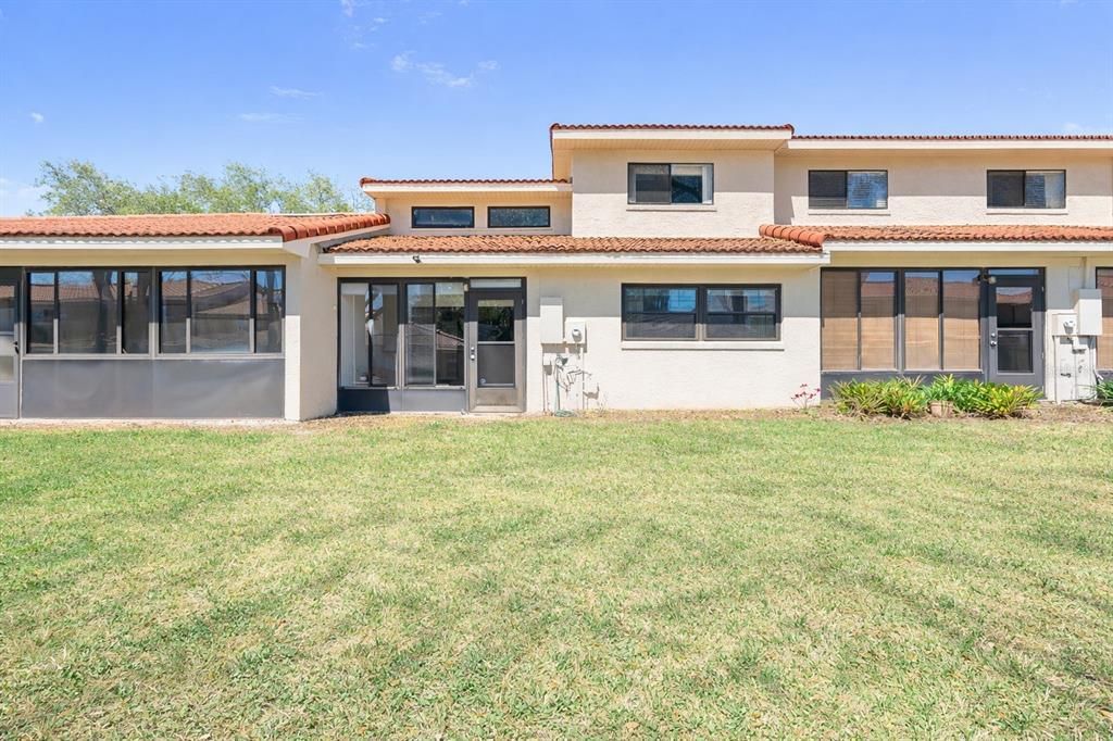 Activo con contrato: $448,000 (2 camas, 2 baños, 1575 Pies cuadrados)