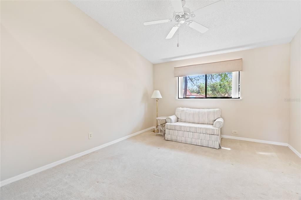 Activo con contrato: $448,000 (2 camas, 2 baños, 1575 Pies cuadrados)
