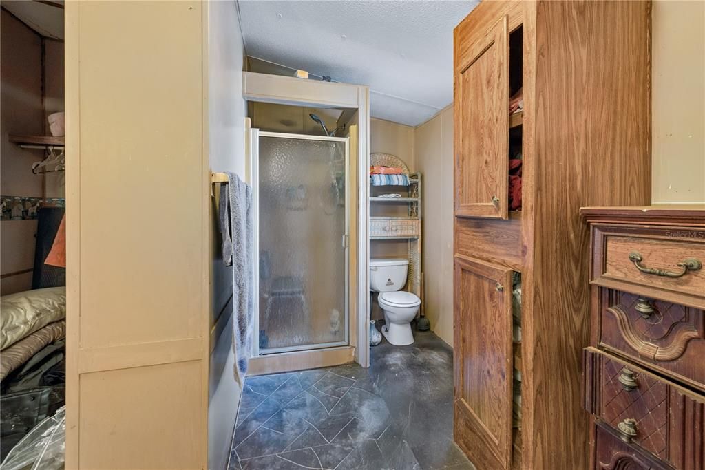 For Sale: $240,000 (3 beds, 2 baths, 1440 Square Feet)
