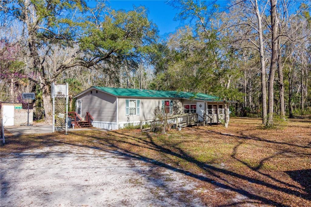 For Sale: $240,000 (3 beds, 2 baths, 1440 Square Feet)