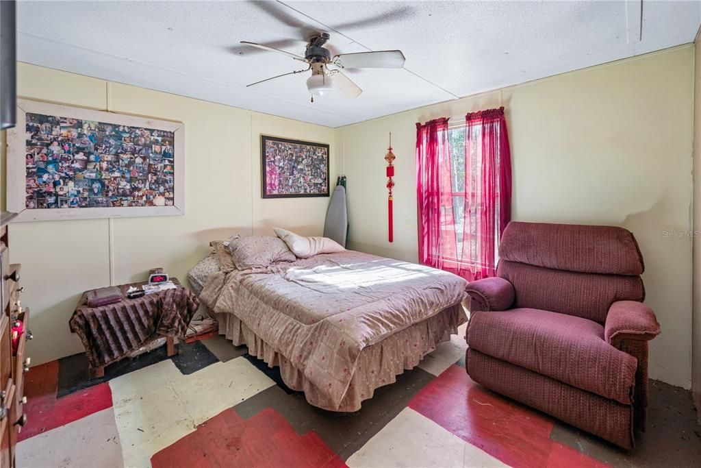 For Sale: $240,000 (3 beds, 2 baths, 1440 Square Feet)