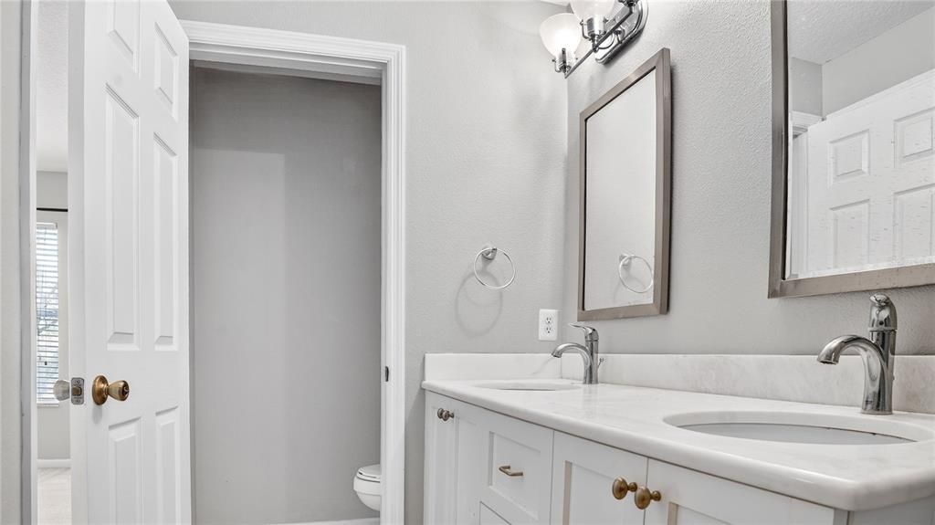 For Sale: $355,000 (2 beds, 2 baths, 1550 Square Feet)