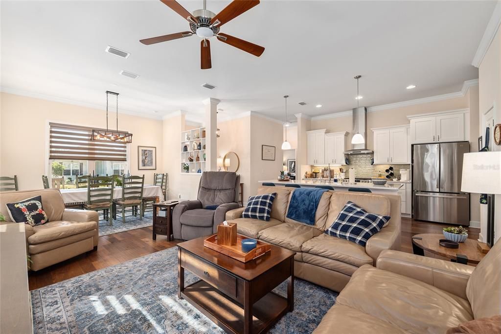 Active With Contract: $459,000 (3 beds, 2 baths, 1584 Square Feet)