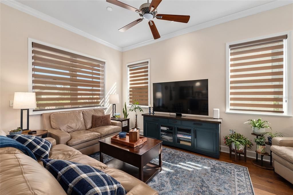 Active With Contract: $459,000 (3 beds, 2 baths, 1584 Square Feet)