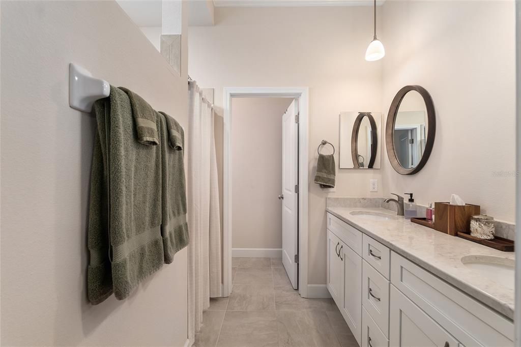 Active With Contract: $459,000 (3 beds, 2 baths, 1584 Square Feet)