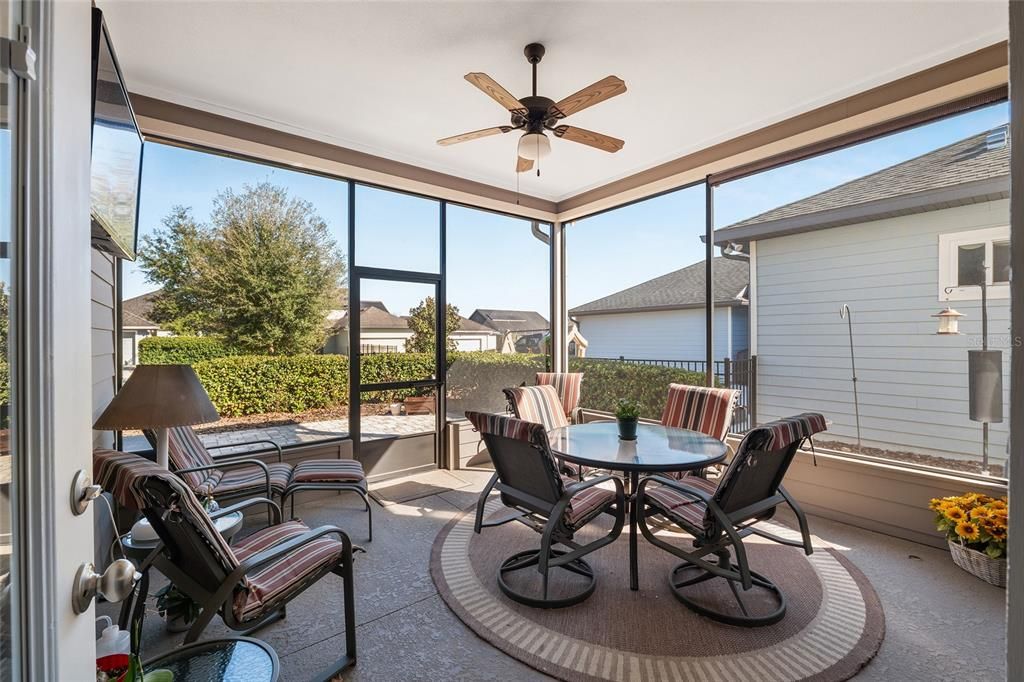 Active With Contract: $459,000 (3 beds, 2 baths, 1584 Square Feet)