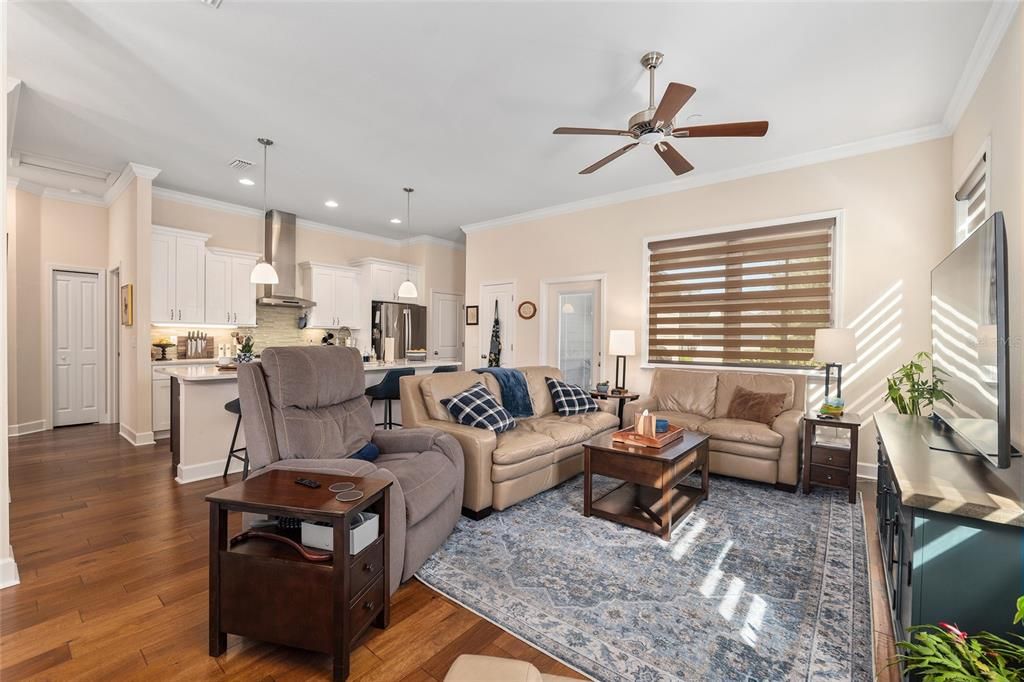 Active With Contract: $459,000 (3 beds, 2 baths, 1584 Square Feet)