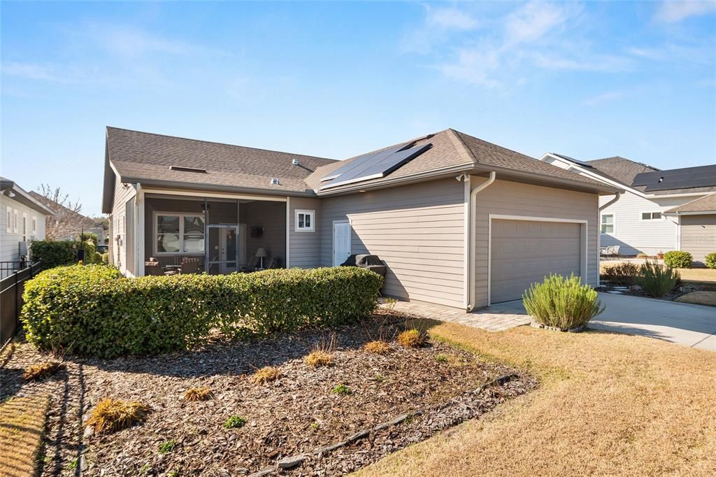 Active With Contract: $459,000 (3 beds, 2 baths, 1584 Square Feet)