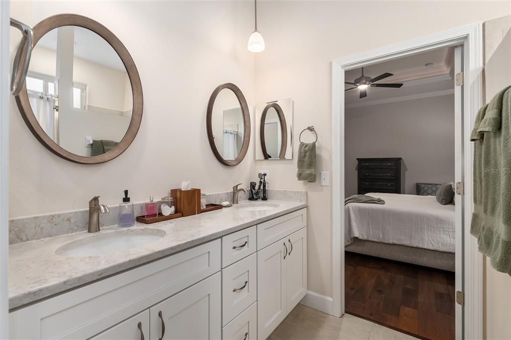 Active With Contract: $459,000 (3 beds, 2 baths, 1584 Square Feet)
