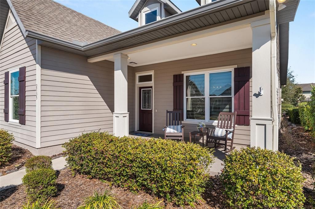 Active With Contract: $459,000 (3 beds, 2 baths, 1584 Square Feet)
