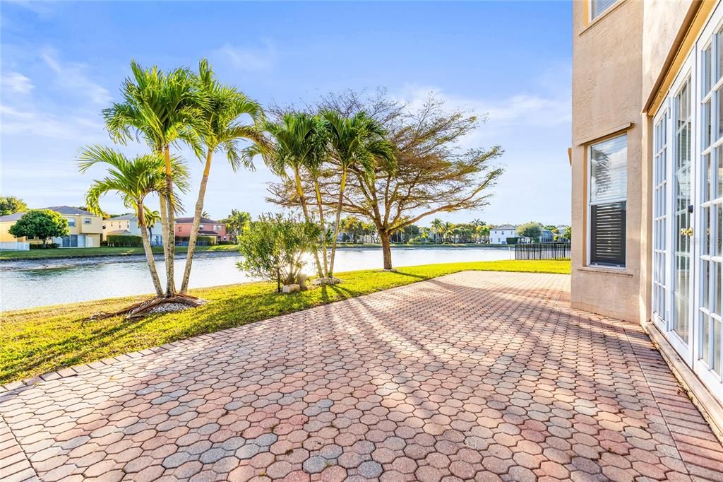 En Venta: $799,900 (4 camas, 2 baños, 3662 Pies cuadrados)