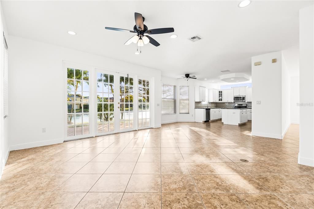 En Venta: $799,900 (4 camas, 2 baños, 3662 Pies cuadrados)
