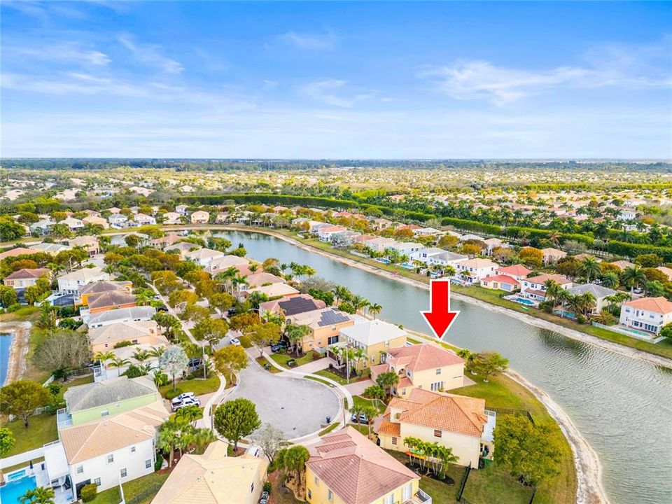 En Venta: $799,900 (4 camas, 2 baños, 3662 Pies cuadrados)