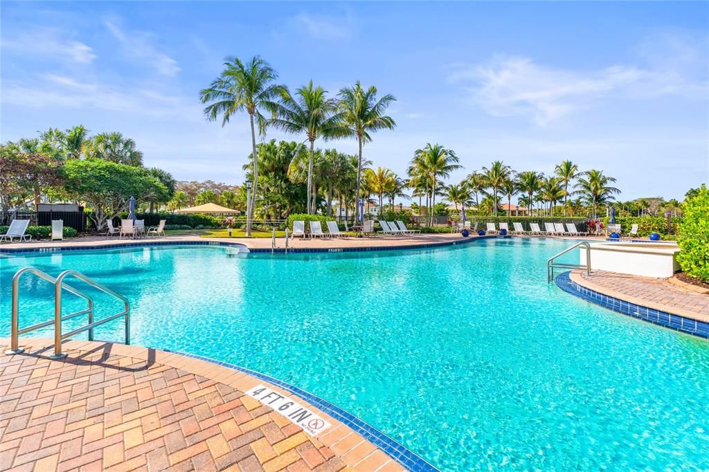En Venta: $799,900 (4 camas, 2 baños, 3662 Pies cuadrados)