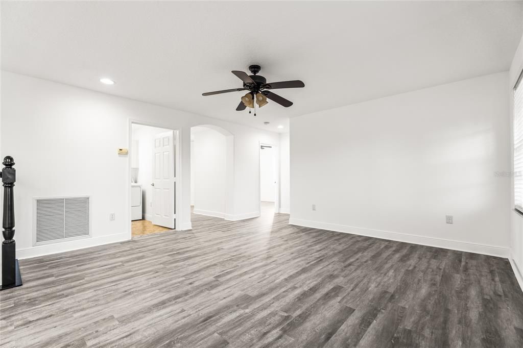 En Venta: $799,900 (4 camas, 2 baños, 3662 Pies cuadrados)