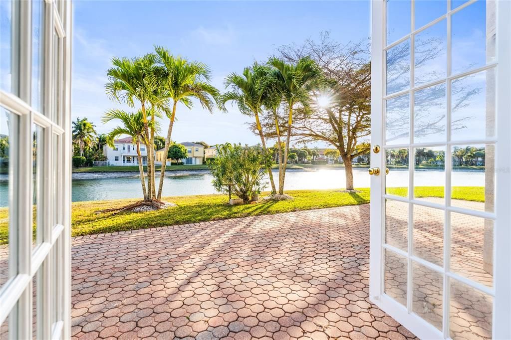 En Venta: $799,900 (4 camas, 2 baños, 3662 Pies cuadrados)