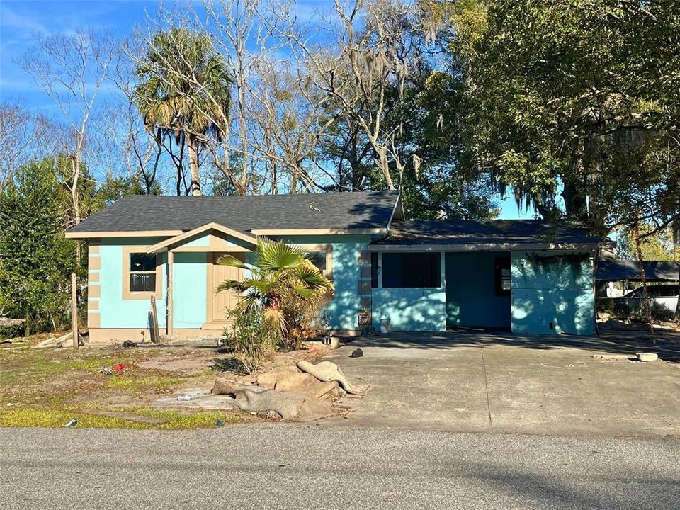 Recently Sold: $125,000 (2 beds, 1 baths, 1112 Square Feet)